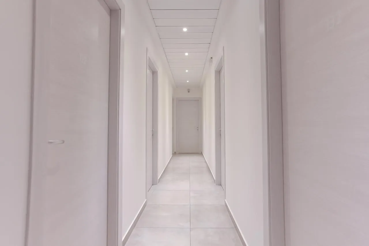 Hotel Tourist Meuble contacts